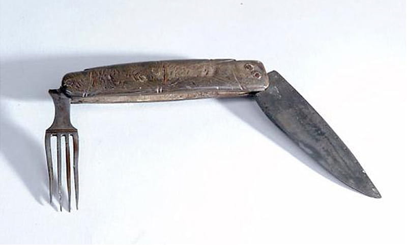 ナイフ＋フォーク